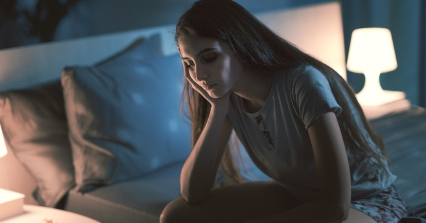 how anxiety affects your sleep and tips for restful nights